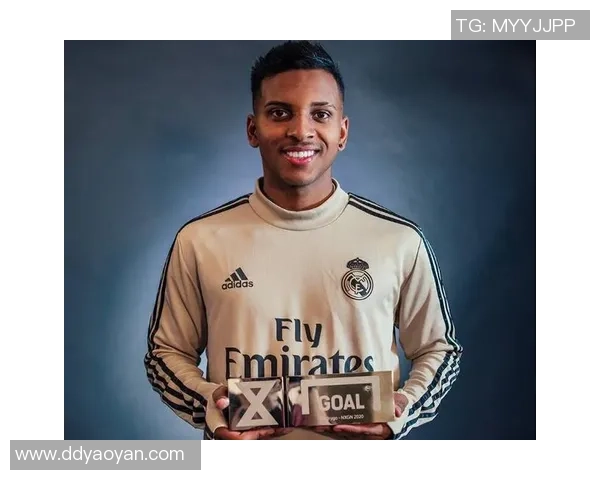 十七岁足球新星崛起 技惊四座成为欧洲足坛焦点人物