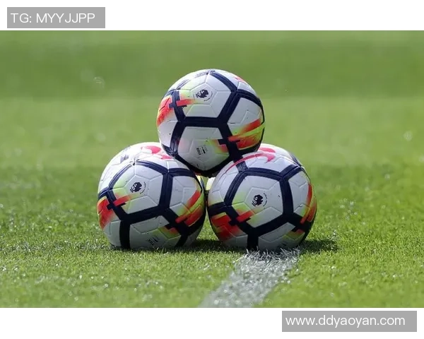 足球巨星九宫格全景图揭秘经典瞬间与荣耀时刻